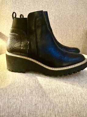 Dolce Vita Rielle Black Wedge Chelsea Boot w/ Lug Sole
